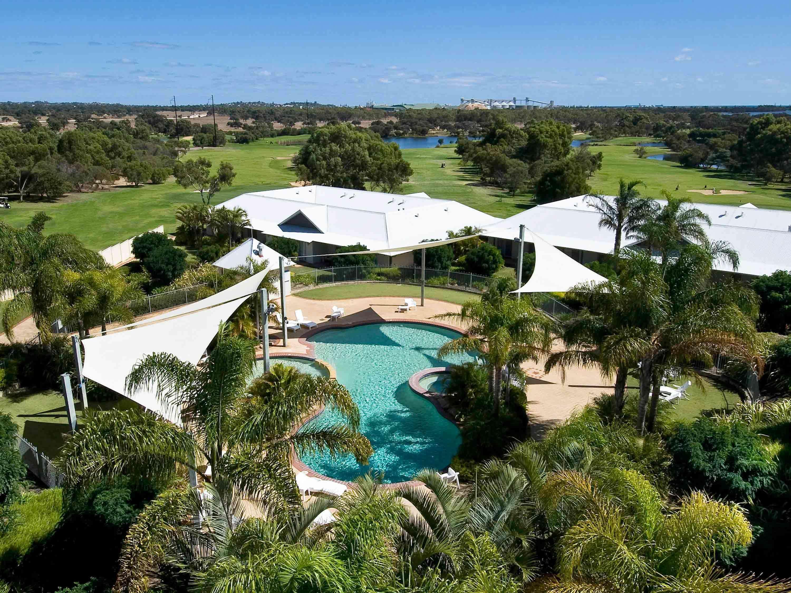 Mercure Bunbury Sanctuary Golf Resort Екстер'єр фото