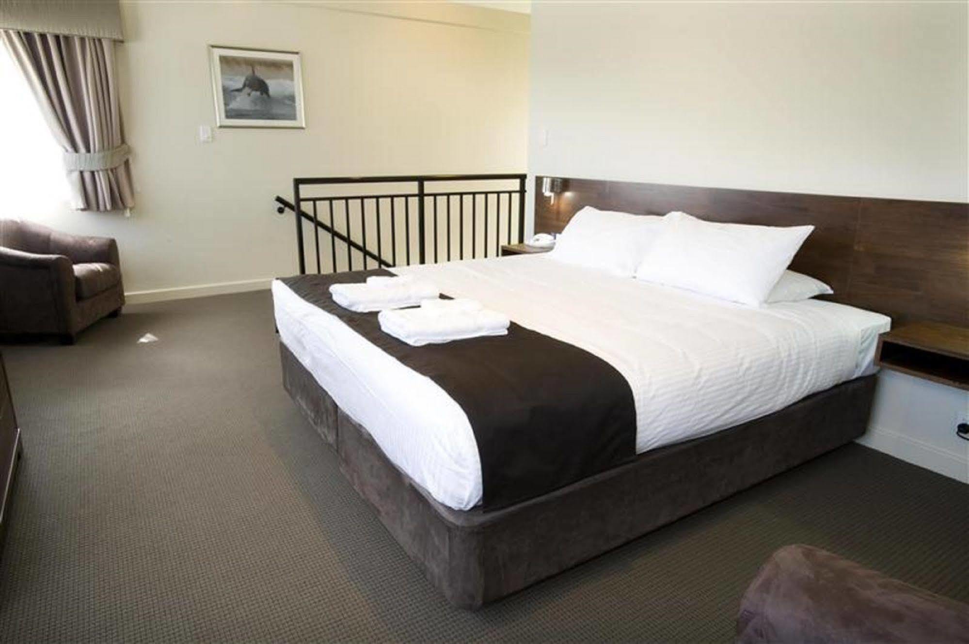 Mercure Bunbury Sanctuary Golf Resort Екстер'єр фото