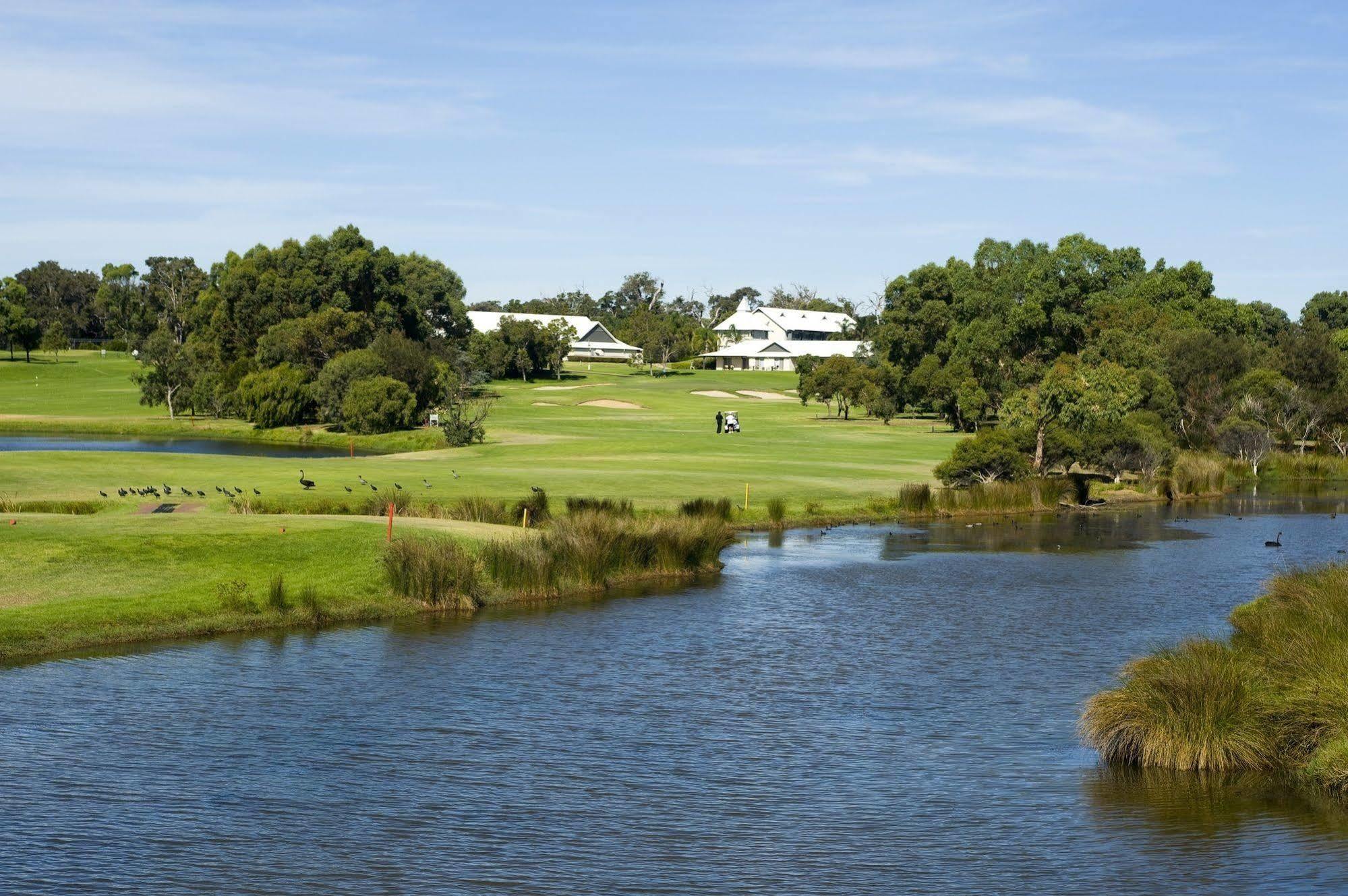 Mercure Bunbury Sanctuary Golf Resort Екстер'єр фото