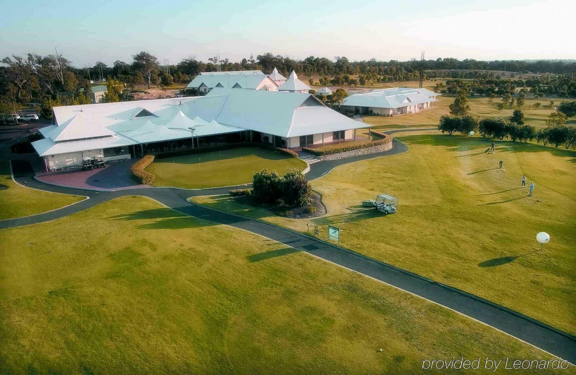 Mercure Bunbury Sanctuary Golf Resort Екстер'єр фото